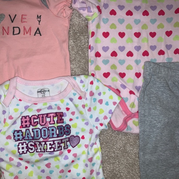 NWOT Bundle of Baby Girl 6-9mo Outfits - Picture 3 of 5